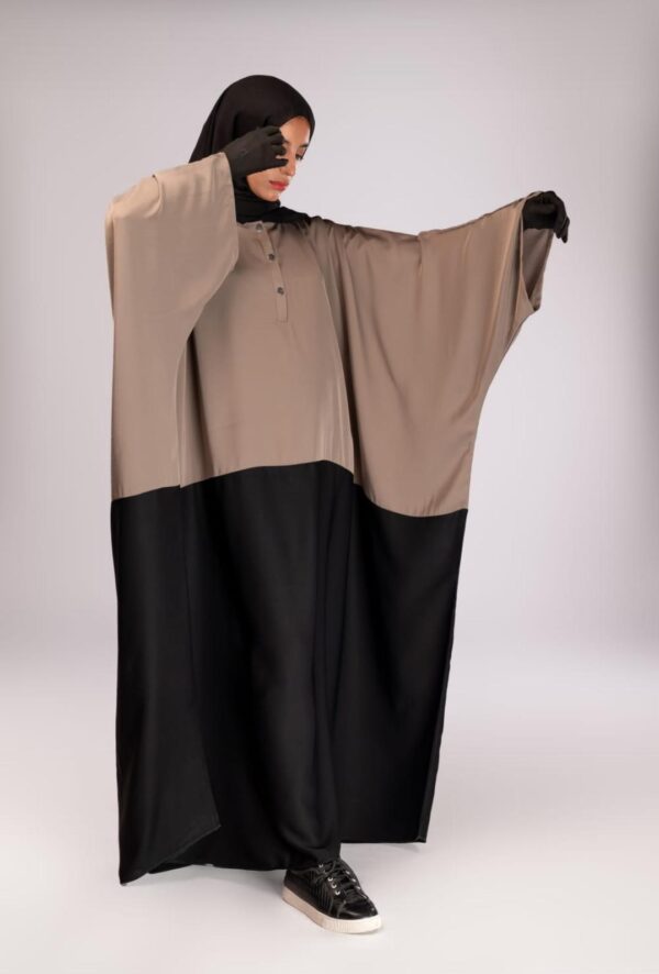 Batwing abaya with bell sleeves