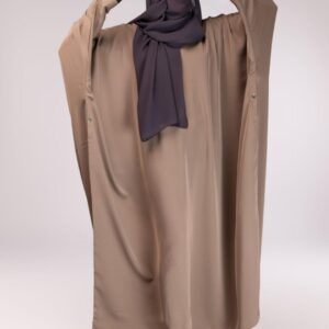 Batwing abaya with snap button sleeves