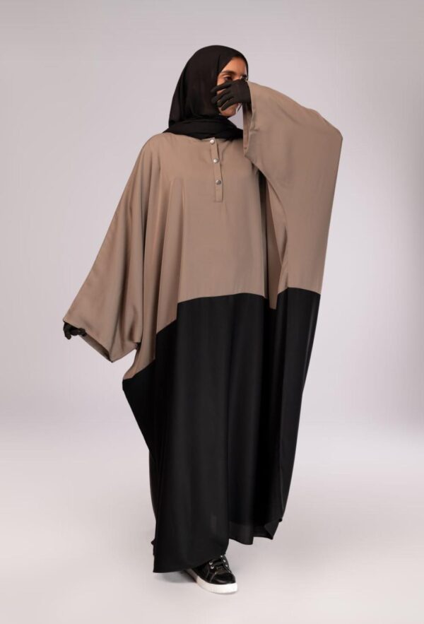 Batwing abaya with bell sleeves